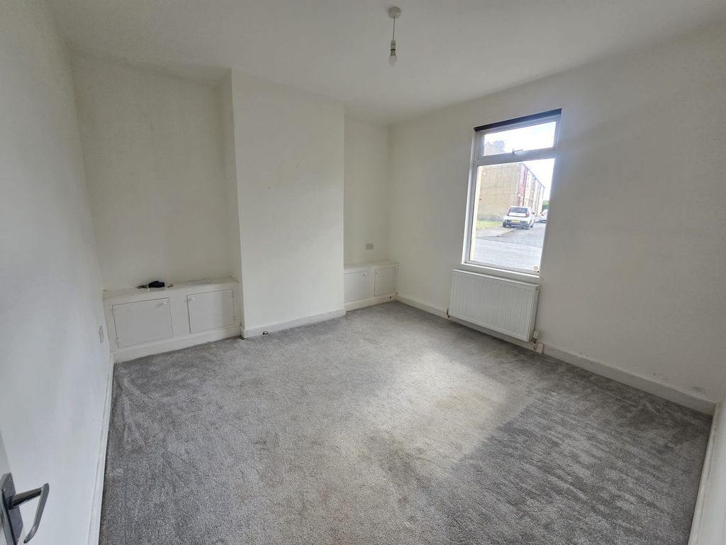 Property photo 2 of 13 Gallery