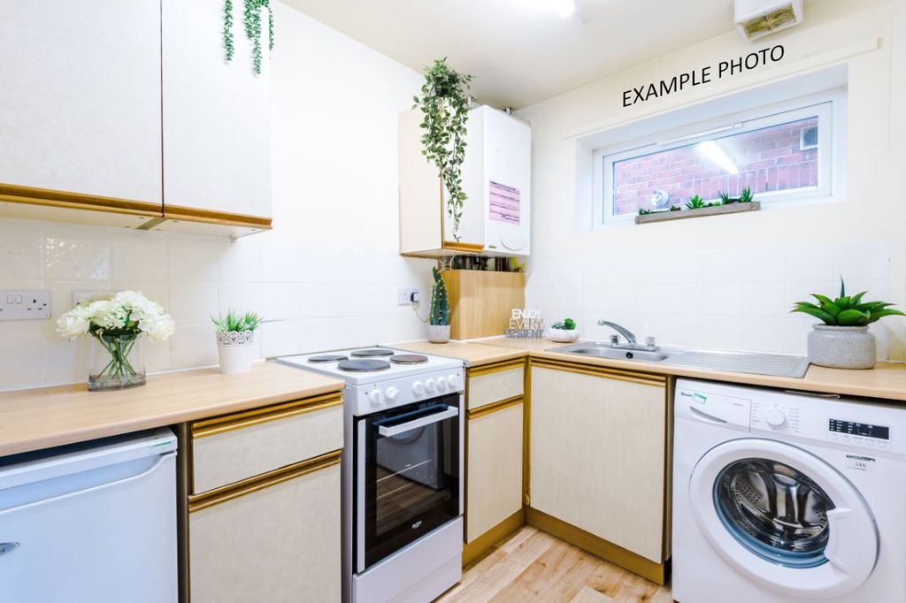 Property photo 3 of 6 Photo 2