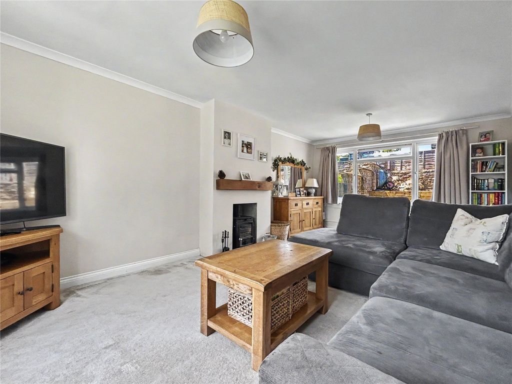 Property photo 2 of 14 Picture No. 21