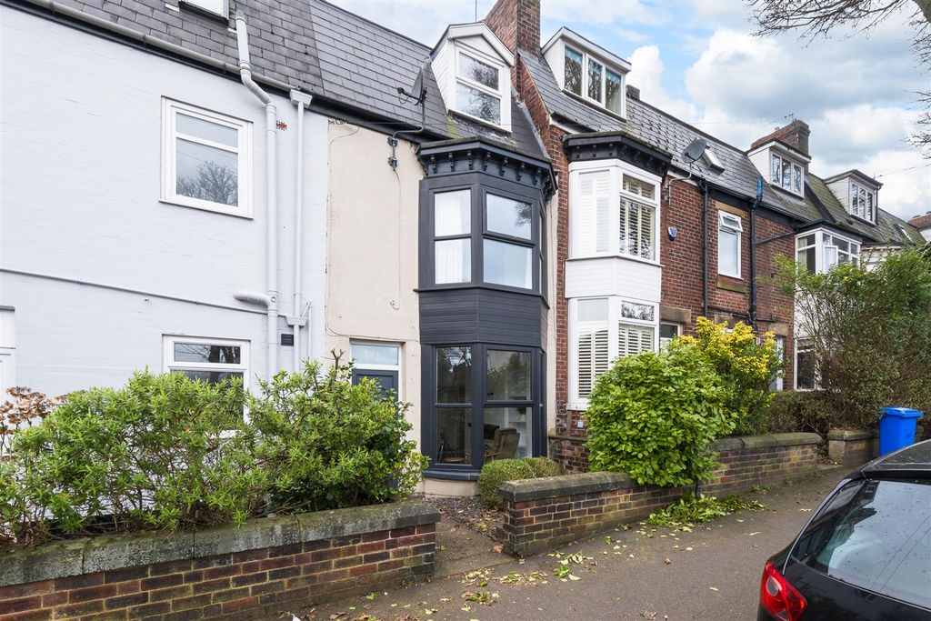 Property photo 1 of 17 Untitled (1 Of 17).Jpg