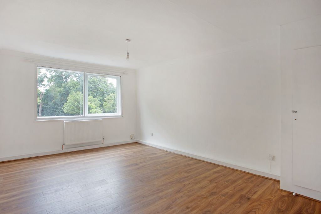 Property photo 2 of 8 76751_Brook-House-Lo