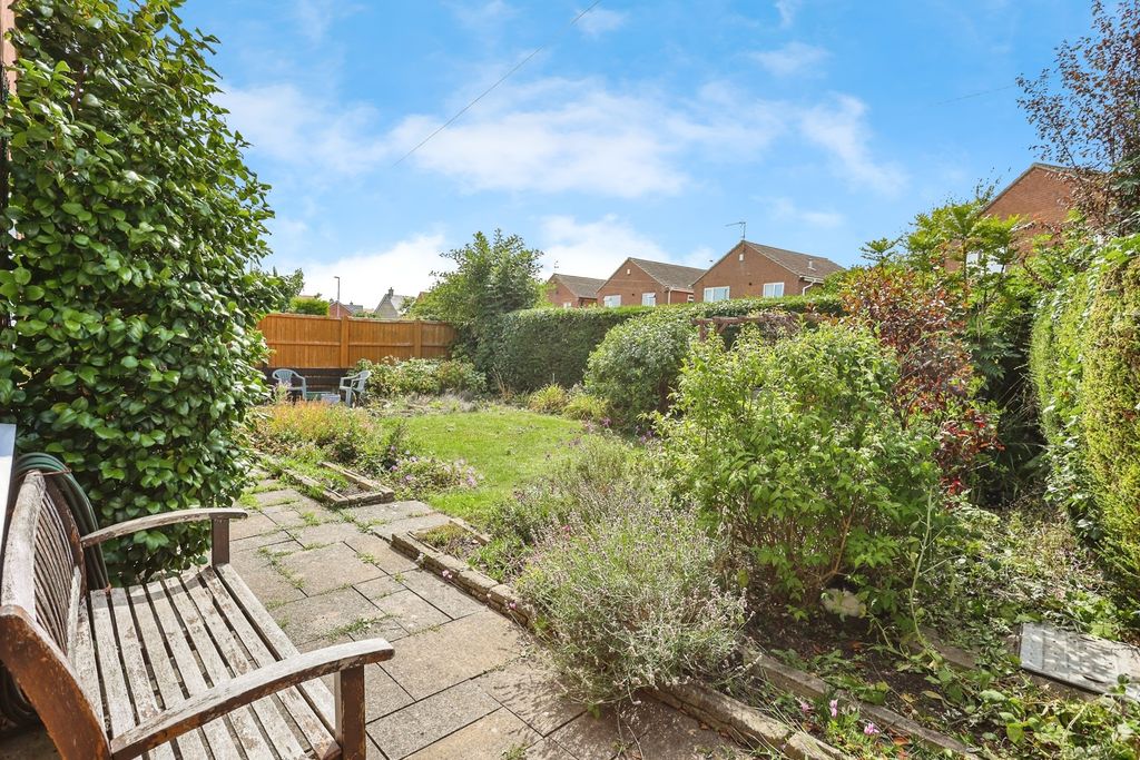 Property photo 3 of 16 Garden