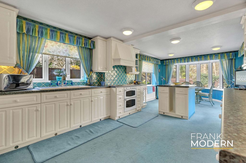 Property photo 3 of 38 Kitchen