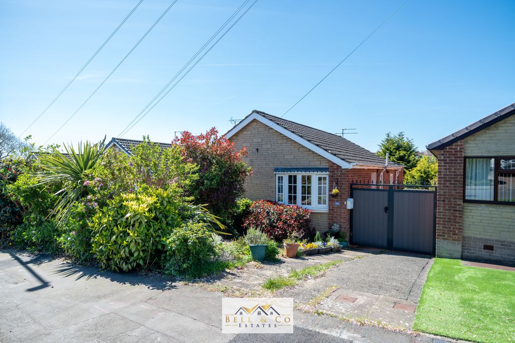 Property photo 1 of 27