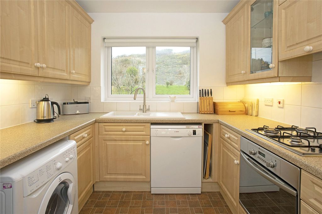 Property photo 2 of 18 Picture No. 04
