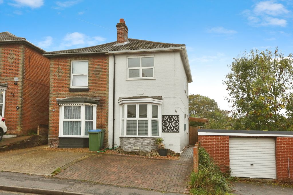 Property photo 1 of 15 Photo