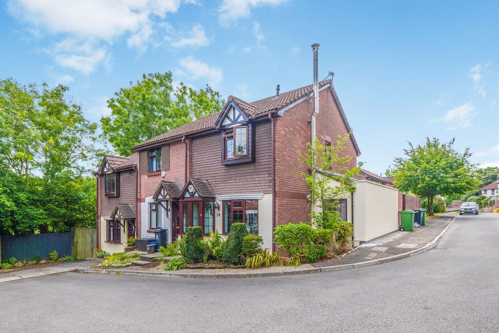 Property photo 1 of 19