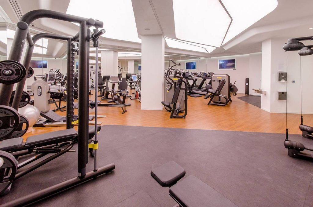 Property photo 2 of 4 Gym