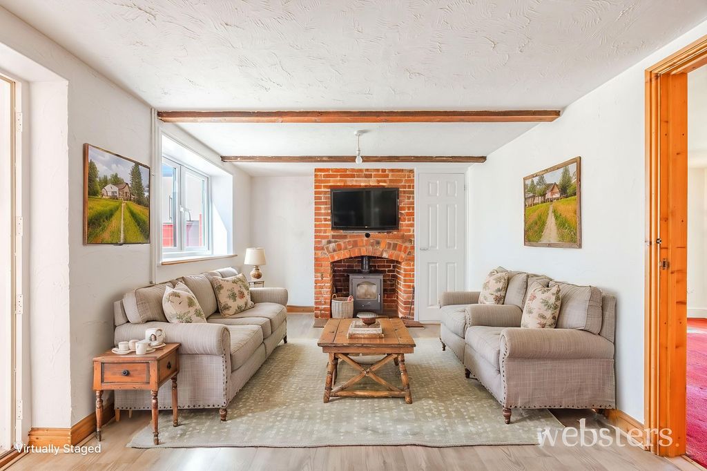 Property photo 2 of 20