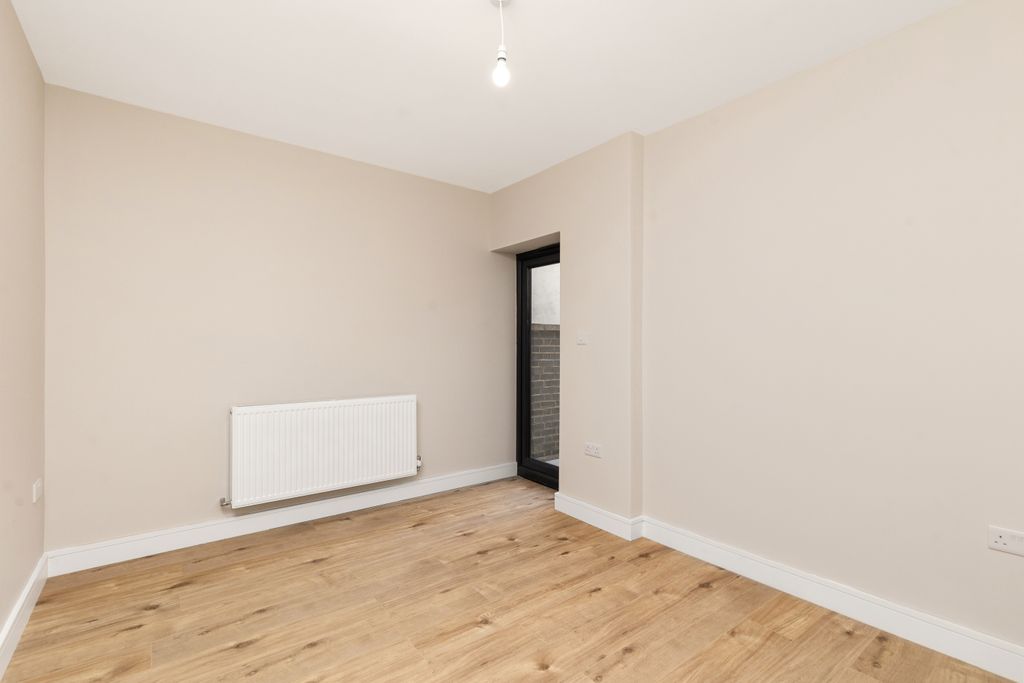 Property photo 1 of 37