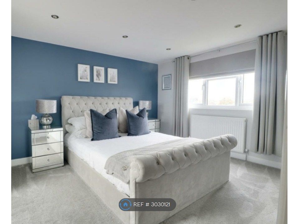 Property photo 1 of 3