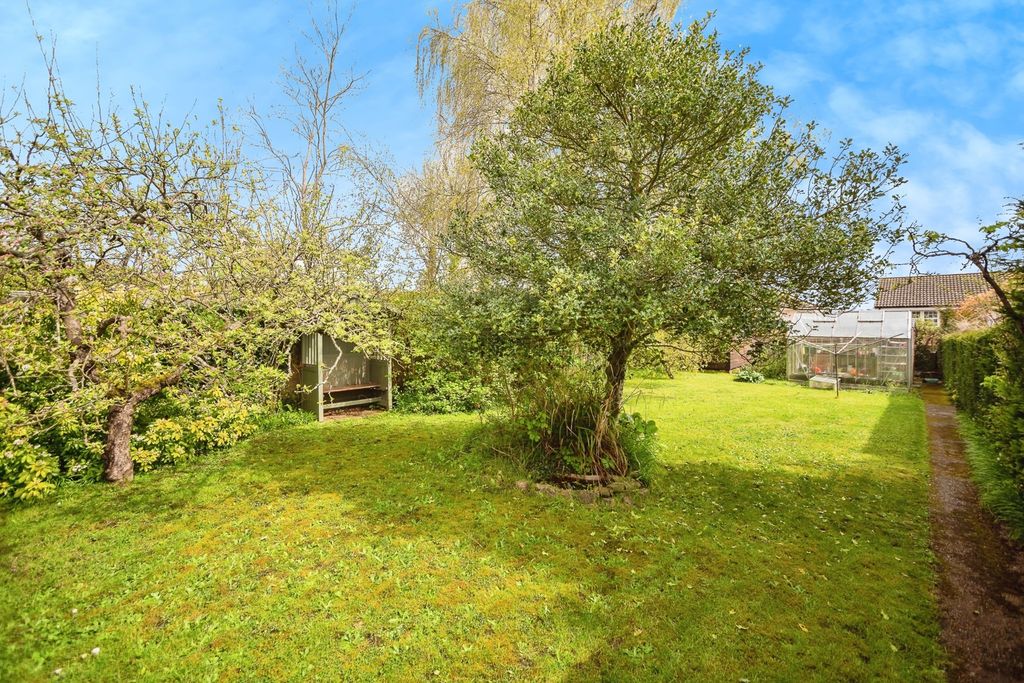 Property photo 2 of 17 Photo