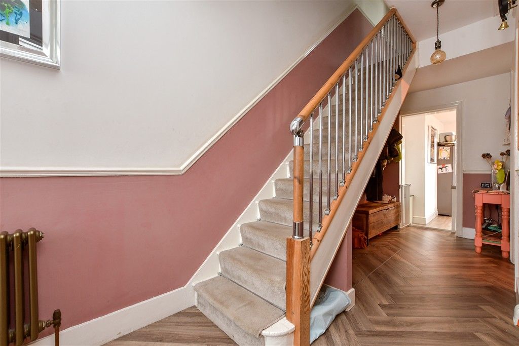 Property photo 3 of 18 Hallway