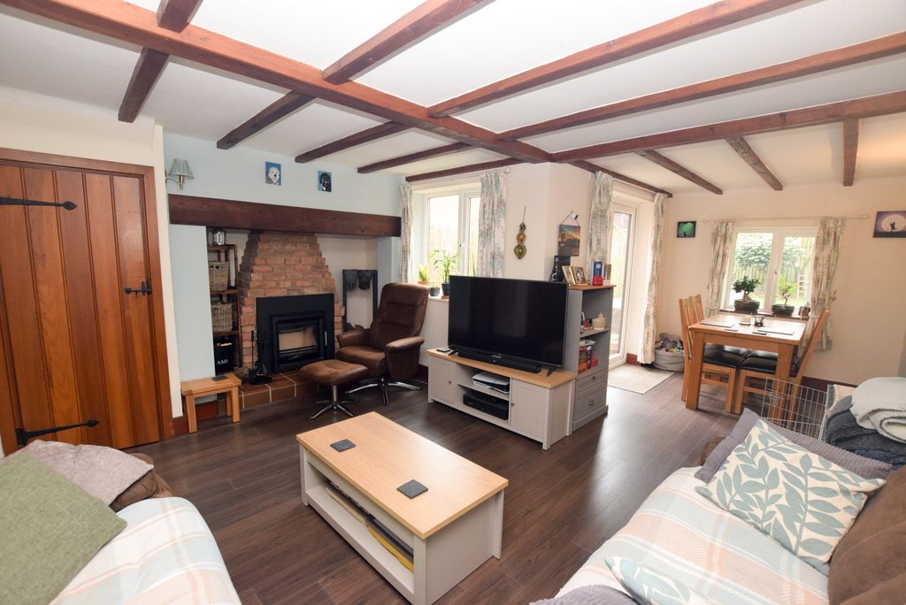 Property photo 3 of 21