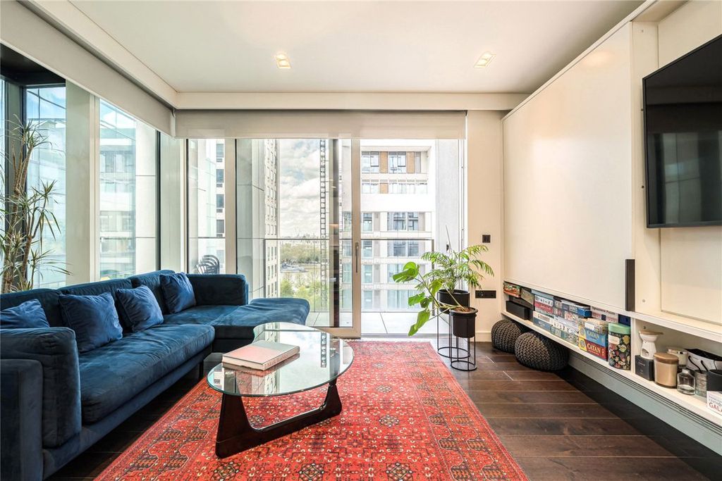 Property photo 2 of 25