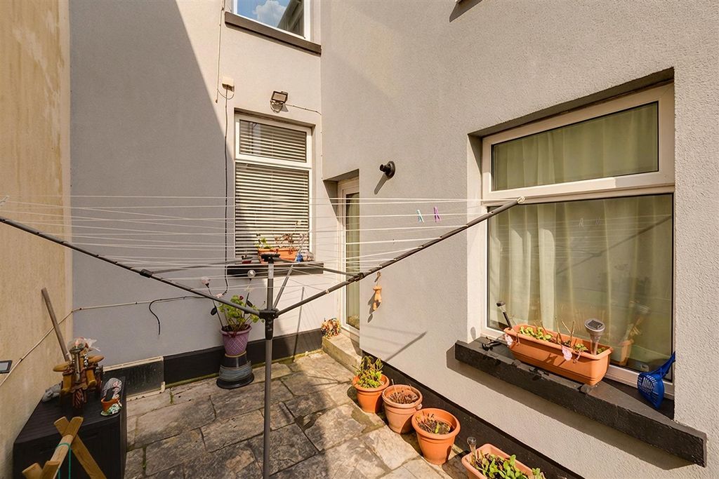 Property photo 2 of 10 0005.Jpg