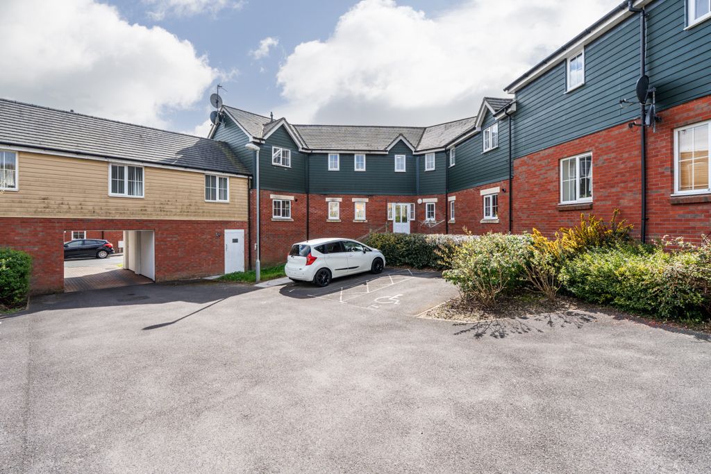 Additional image 13 of 2 bed flat for saleBedford Drive, Fareham PO14