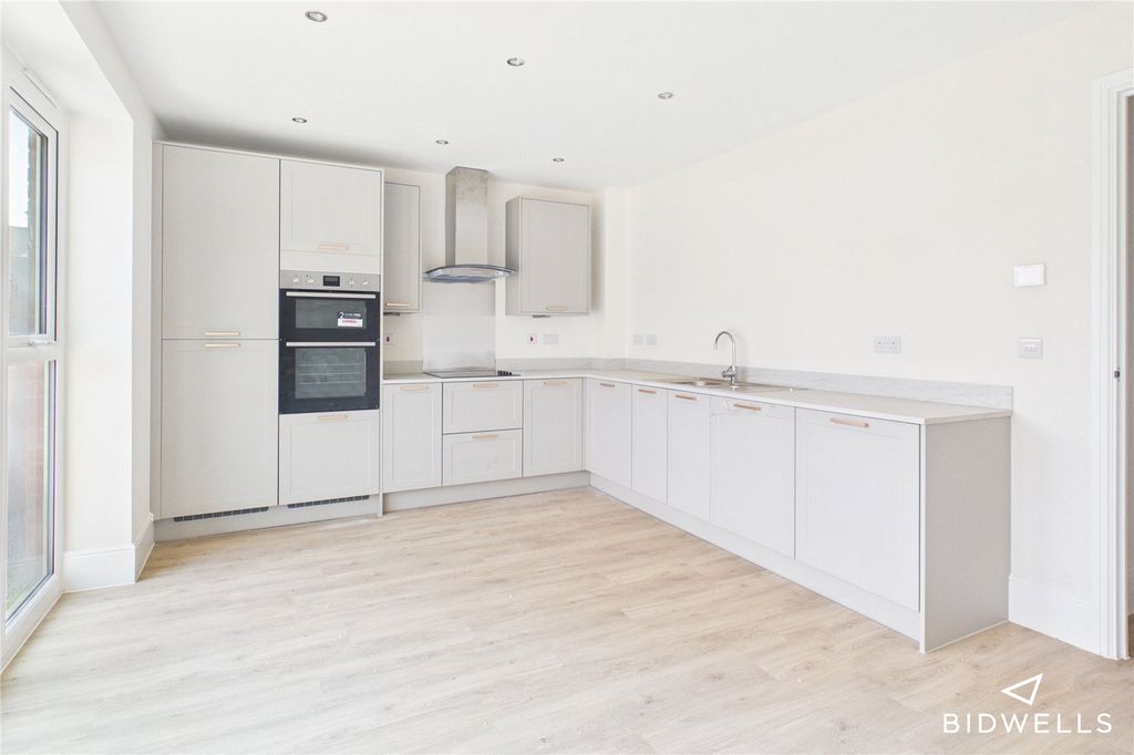 Property photo 2 of 10 Picture No. 22