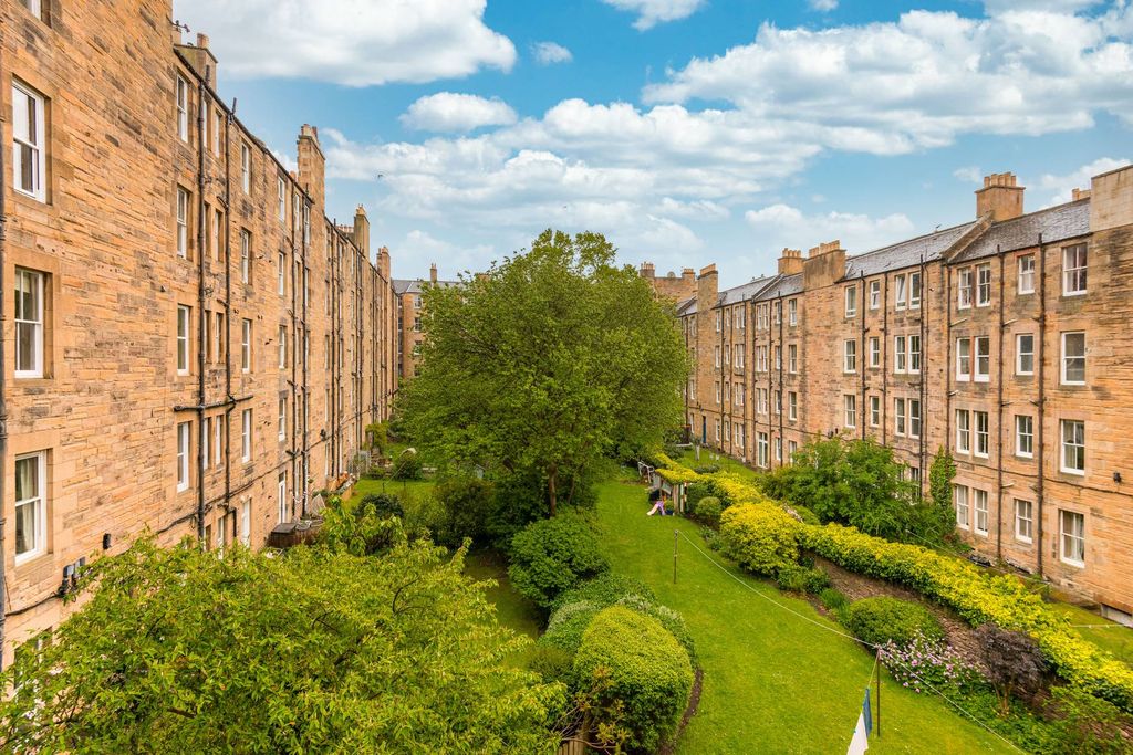Additional image 22 of 2 bed flat for sale25/6 Montpelier, Edinburgh EH10