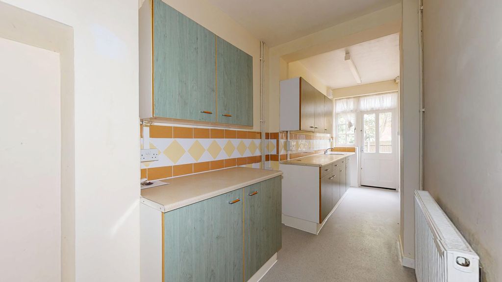 Property photo 1 of 18 18 Erconwald Street, Acton, London, W12 0Bs