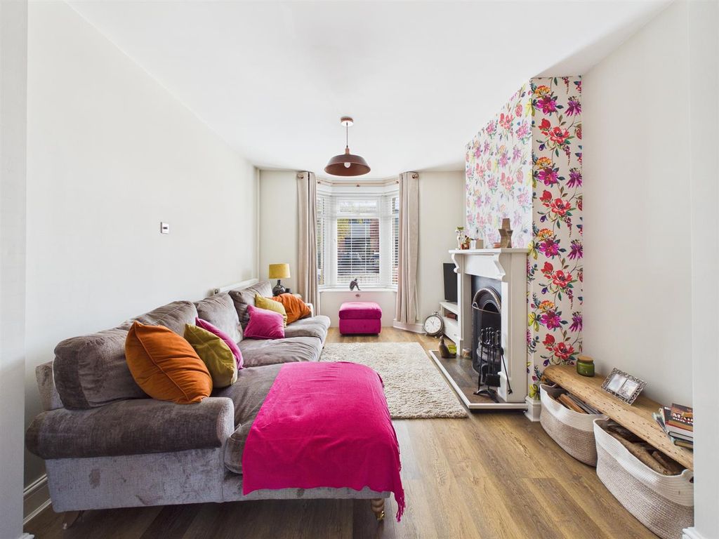 Property photo 3 of 16