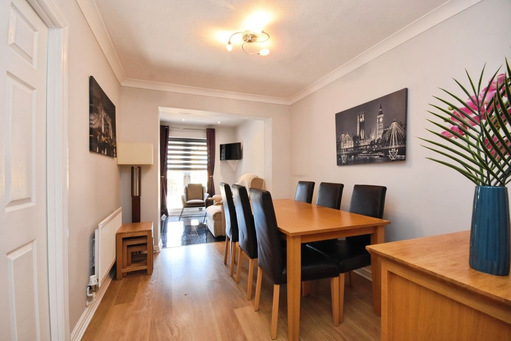 Property photo 3 of 24 Dining Room