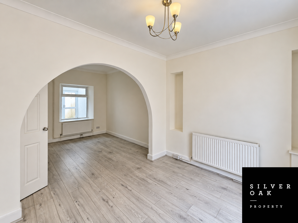 Property photo 2 of 10 2