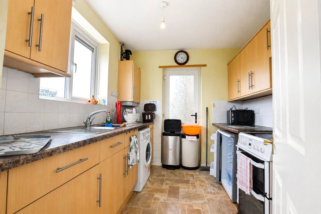 Property photo 2 of 9 Picture No. 08