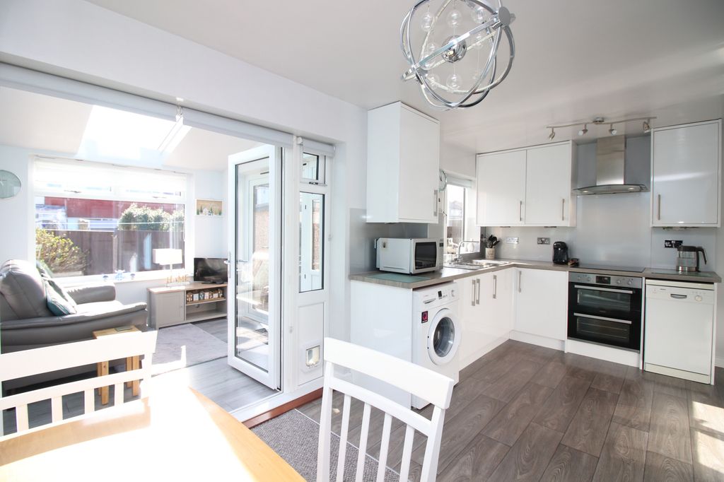 Property photo 1 of 23