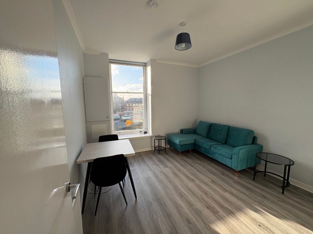 Property photo 3 of 8 Photo 3