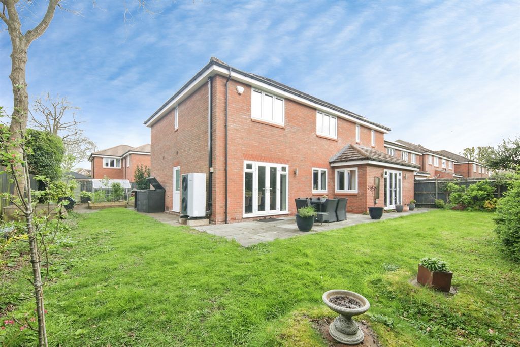 Property photo 1 of 24