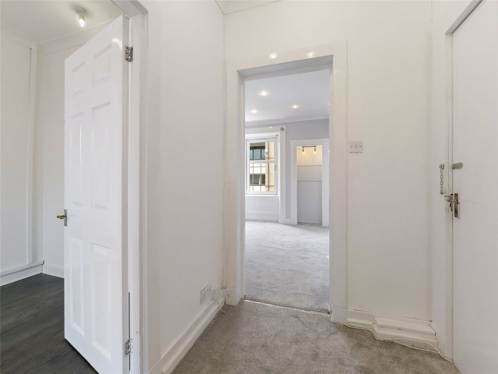 Property photo 2 of 14 2