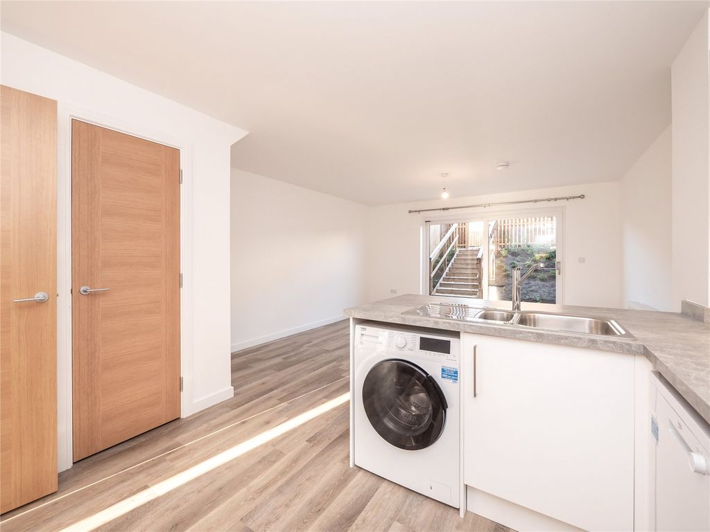 Property photo 3 of 19 Photo 3