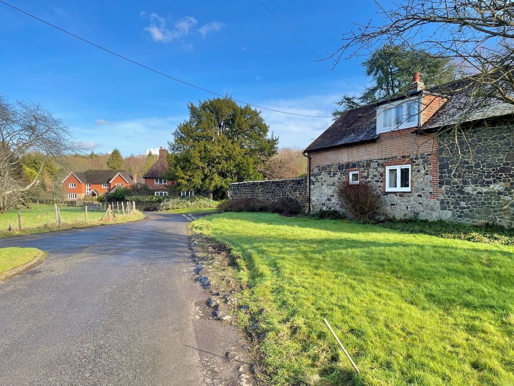 Property photo 1 of 41