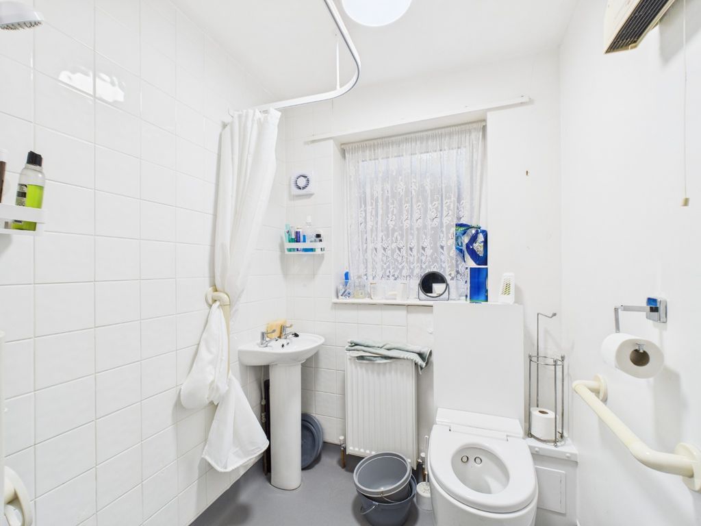 Property photo 3 of 13 4826496