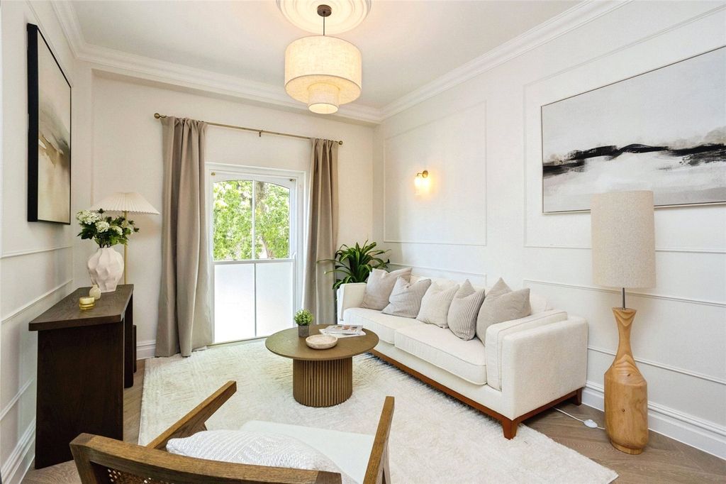 Property photo 2 of 13 Show Home Living