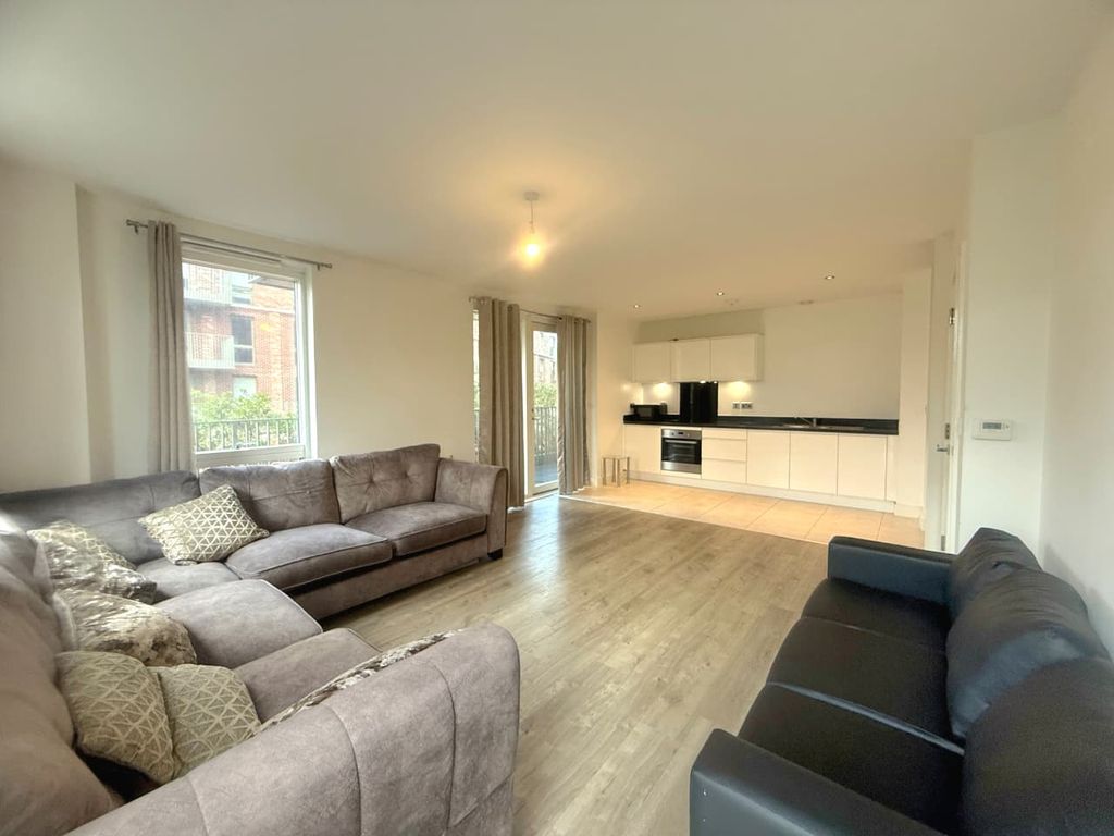 Property photo 3 of 9