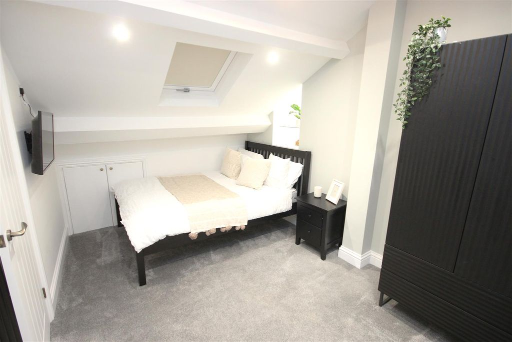 Property photo 1 of 8 Img_2858.Jpg