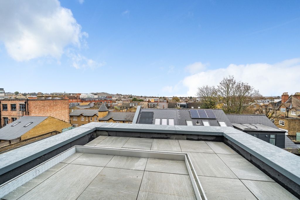 Property photo 2 of 7 1063220 (7)