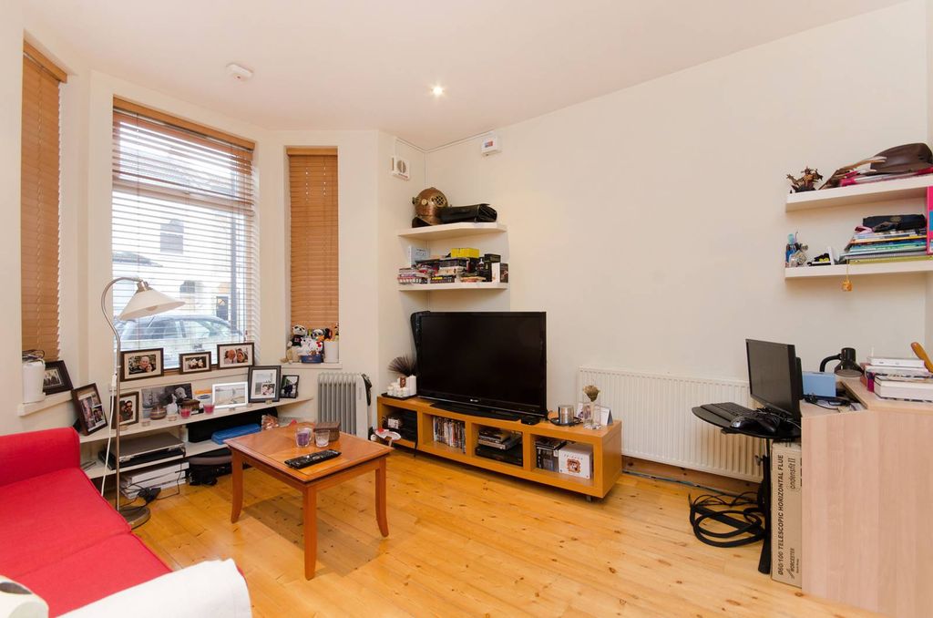 Property photo 2 of 4