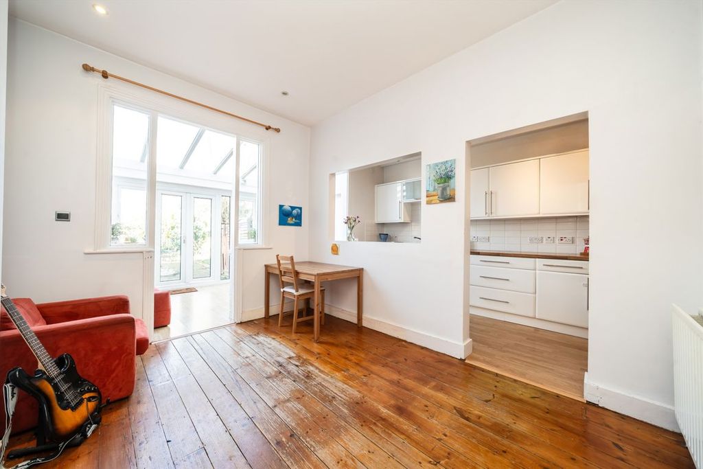 Property photo 2 of 9