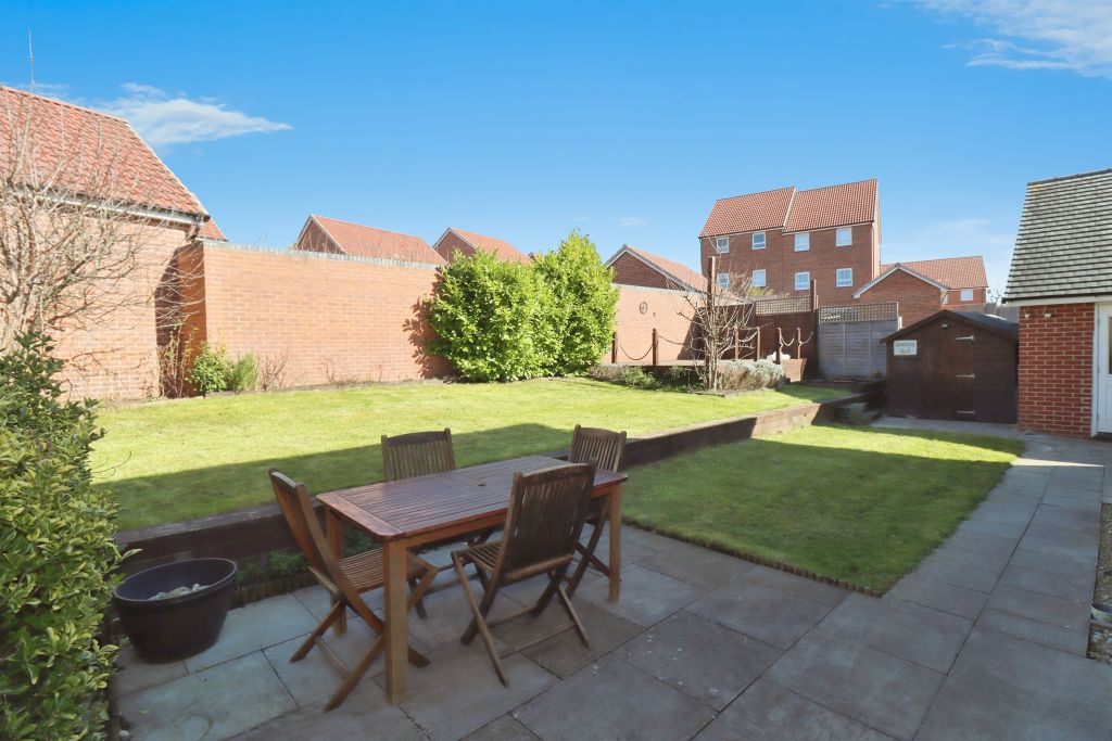Property photo 2 of 16
