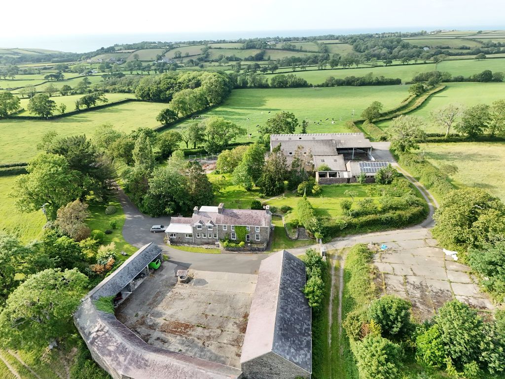 Property photo 1 of 78