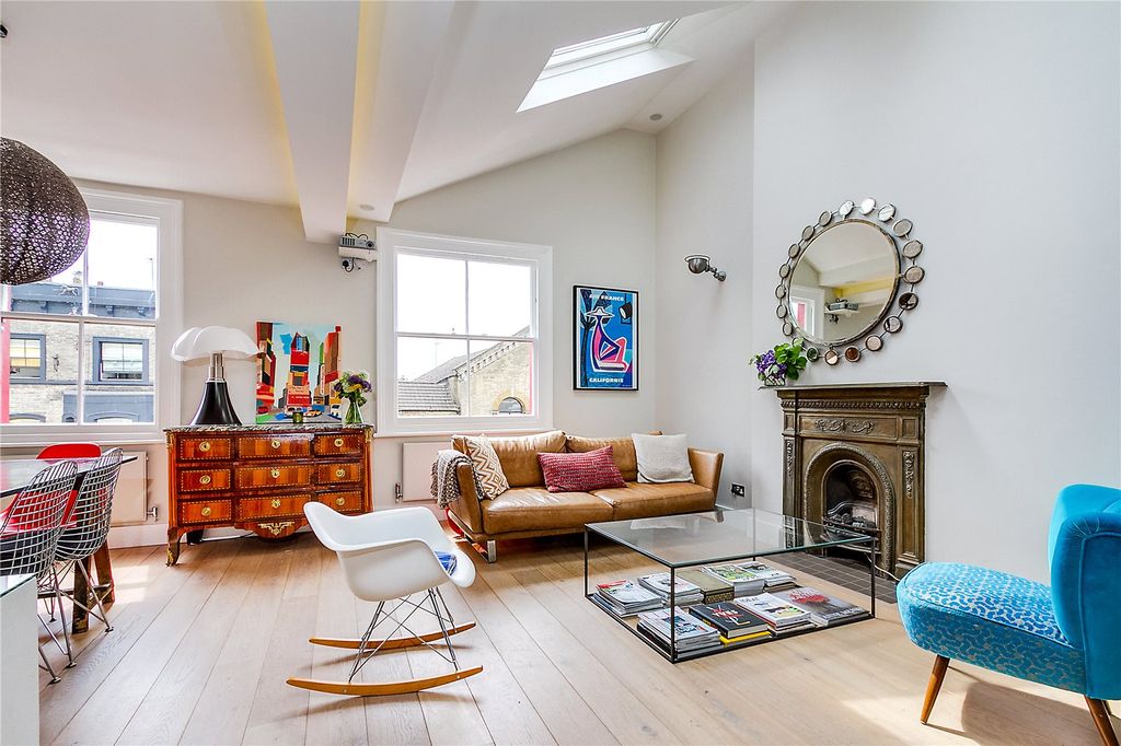 Property photo 1 of 8
