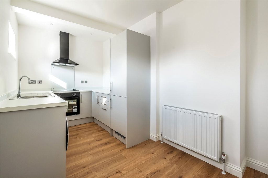 Property photo 2 of 21 Picture No. 19