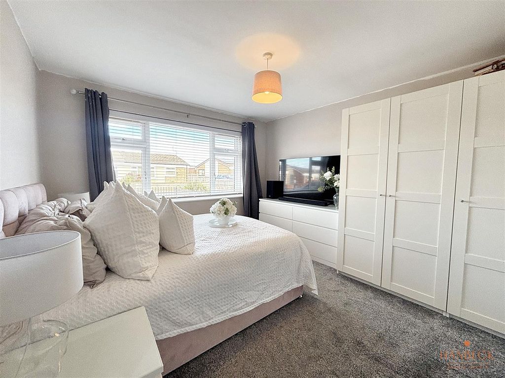 Property photo 2 of 15 Img_3989.Jpg