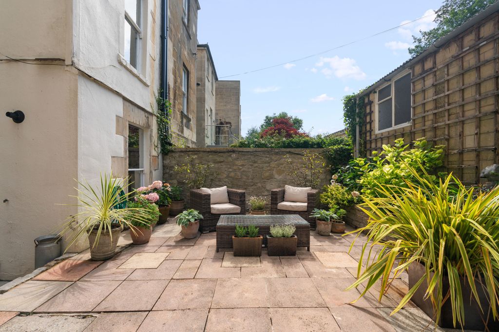 Additional image 11 of 3 bed flat for saleGreat Pulteney Street, Bath BA2