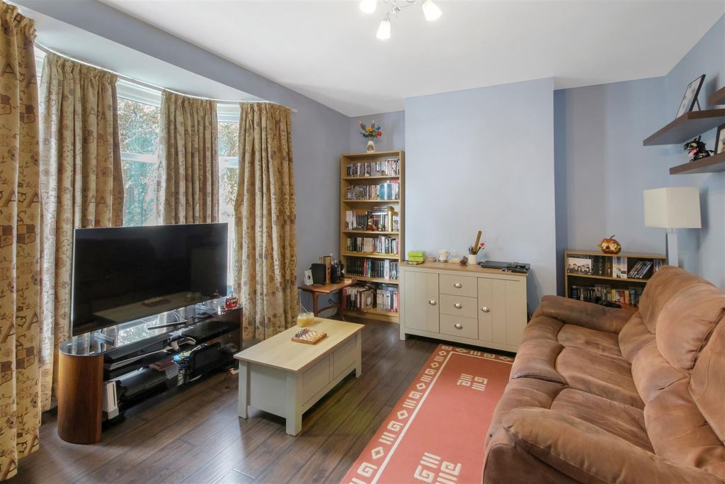 Property photo 2 of 11 Img_6206v1.Jpg