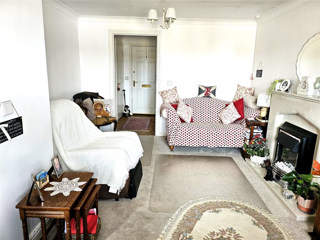 Property photo 3 of 7 Picture No. 14