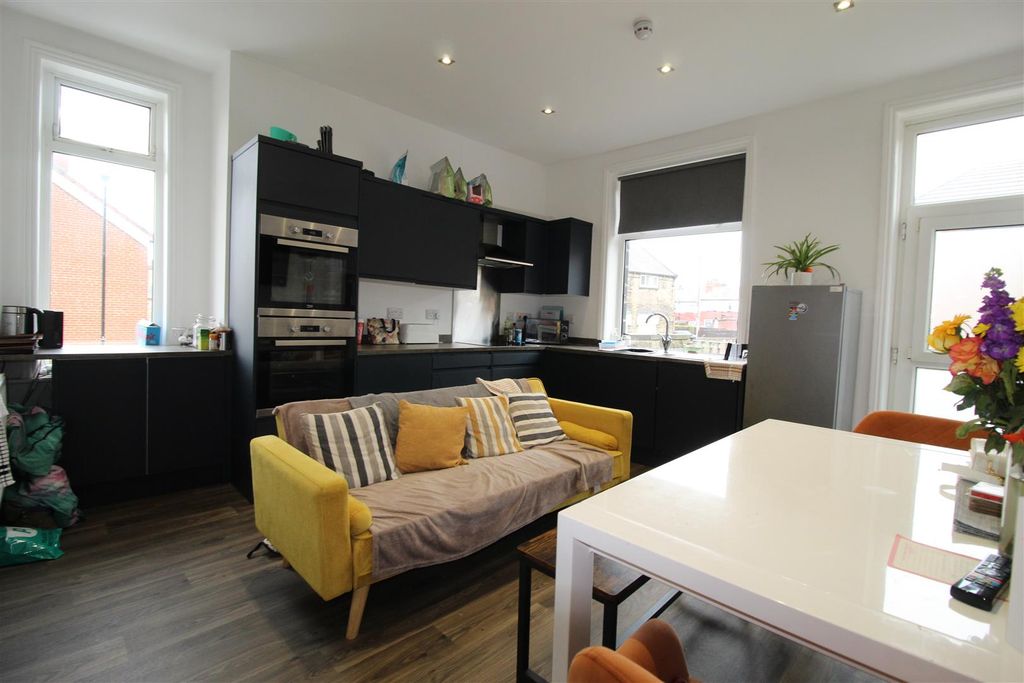 Property photo 3 of 10 Img_6445.Jpg
